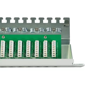 Patch Panel Cat 6 pentru retele telecom si date, fibra optica